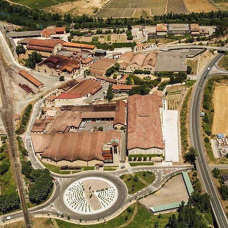 Вилла En El Corazon Del Barrio De La Estacion Аро Экстерьер фото